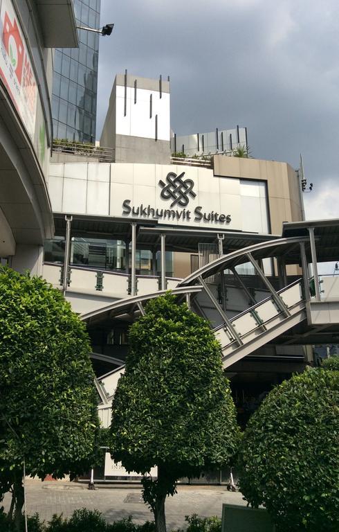 Sukhumvit Suites Hotel Bangkok Exterior photo